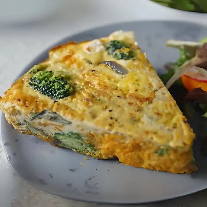 Baked sweet potato frittata with broccoli and onions